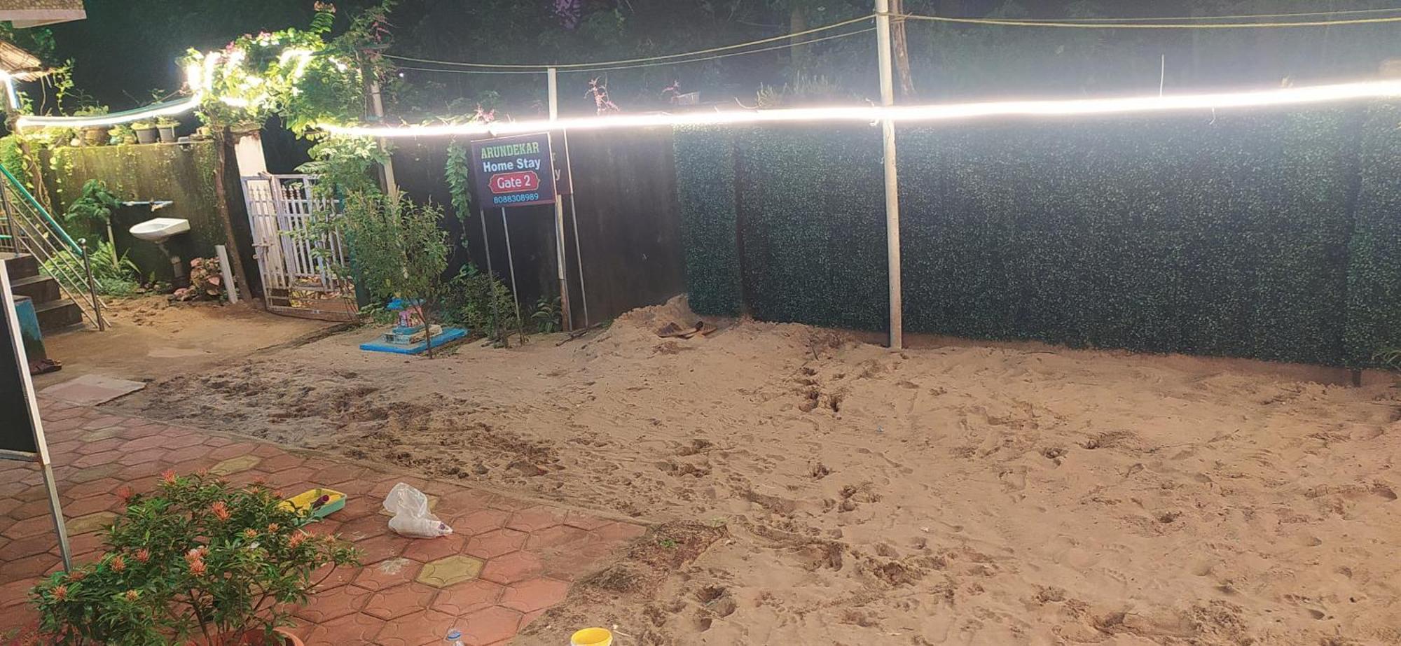 Arundekar Home Stay Gokarna Beach side AC room Exteriör bild
